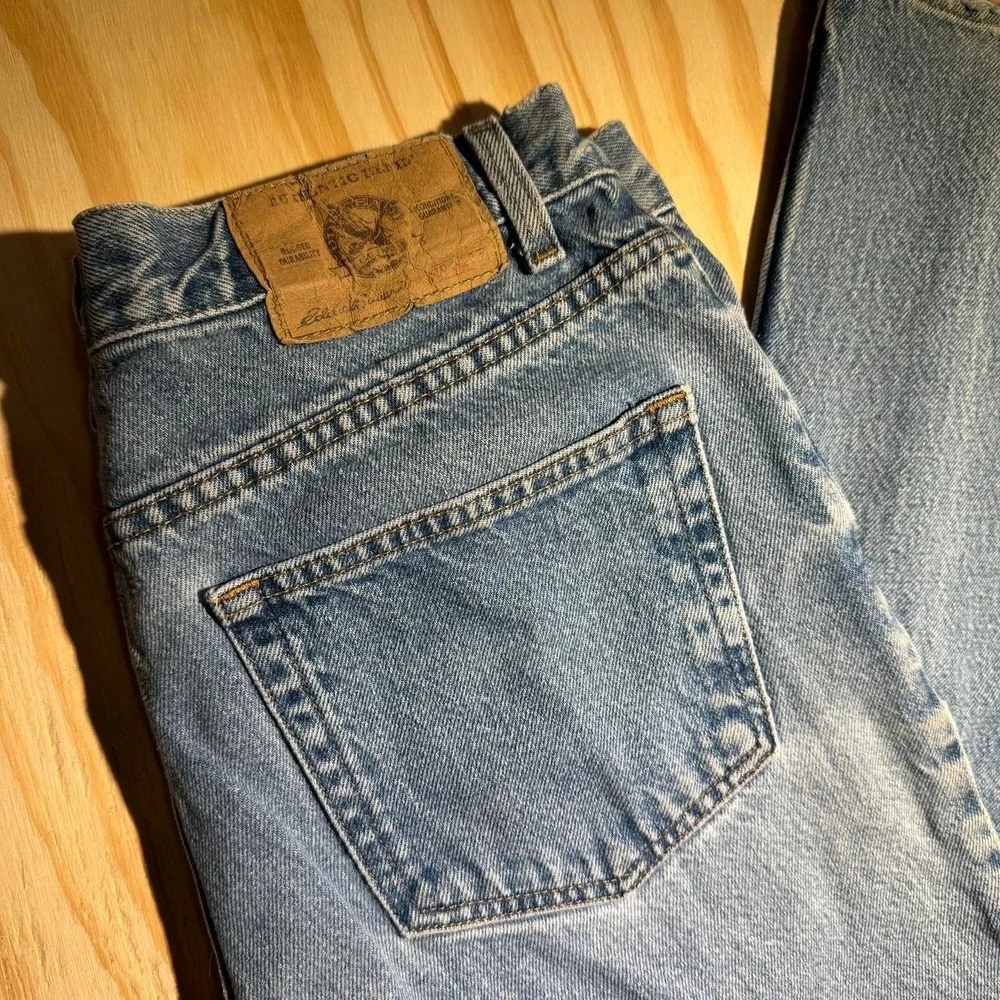 Vintage 90s Eddie Bauer Faded Blue Denim Jeans Loose Fit 34x32